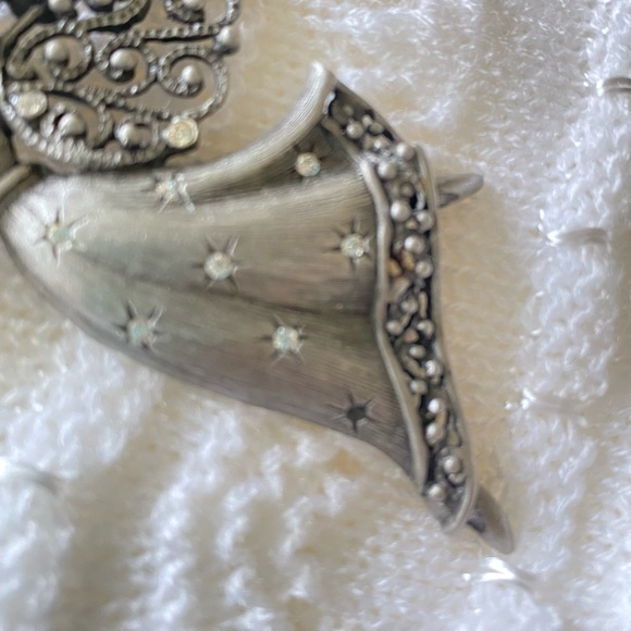 JJ Jonette Signed Christmas Angel Crystal Pewter Brooch Winged Rhinestone - Picture 4 of 6